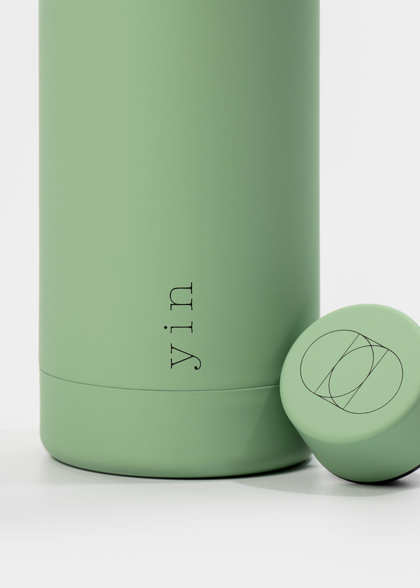 Insulated Stainless Steel Water Bottle - 750ml - Yin Yoga Mats - Drink Bottle