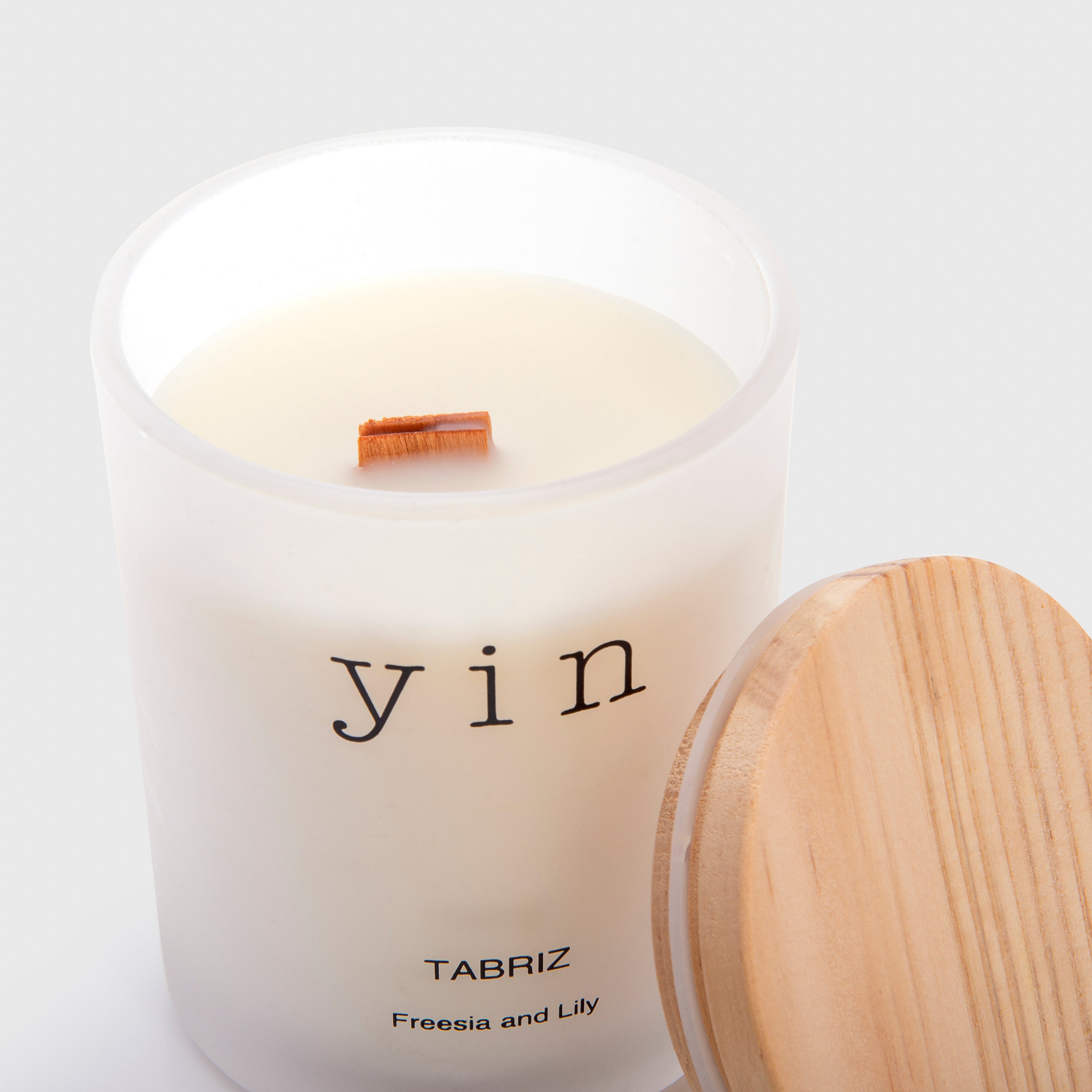 TABRIZ - Freesia + Lily Wood-wick Candle - Yin Yoga Mats -